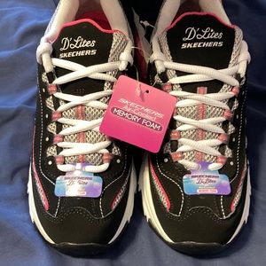 Skechers d’lites women’s shoe size 8